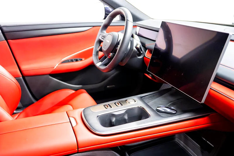 2024 Xiaomi SU7 | AWD Electric Sedan | 2.78s 0-100km/h | Tech Luxury