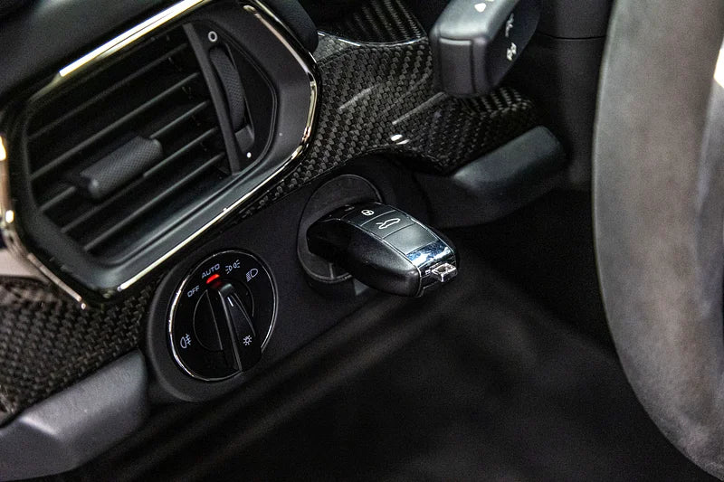 2015 Porsche 918 Spyder | European Spec | 887 HP Hybrid | 5,034 KM