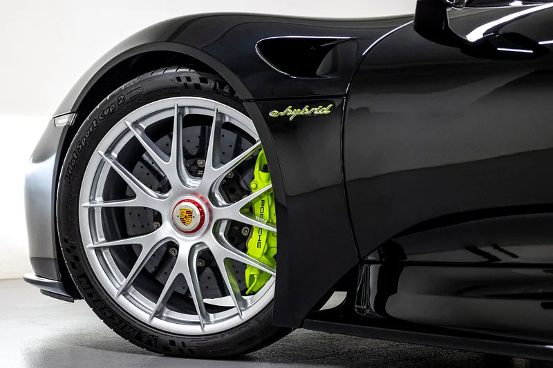 2015 Porsche 918 Spyder | European Spec | 887 HP Hybrid | 5,034 KM