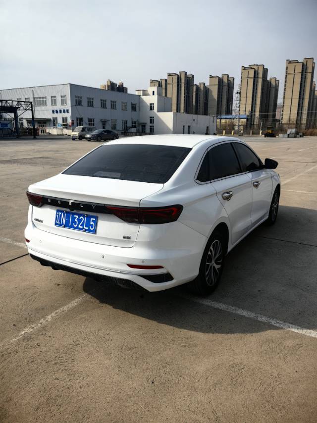 吉利2025款帝豪 - 轿车 1.5版自动挡
