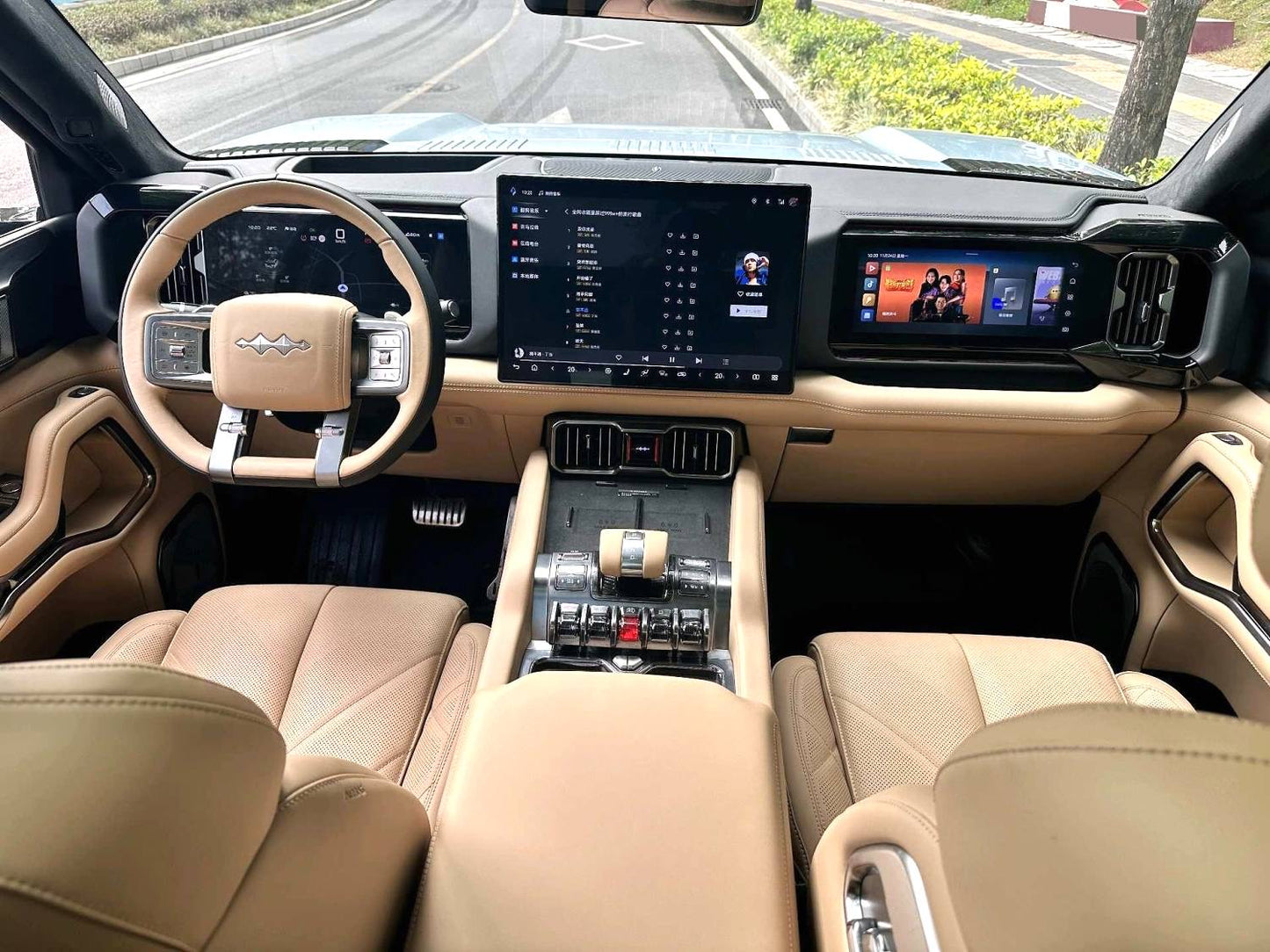 Fang Cheng Bao 2025 8 2.0T Flagship Edition 7 -Seat (4078)