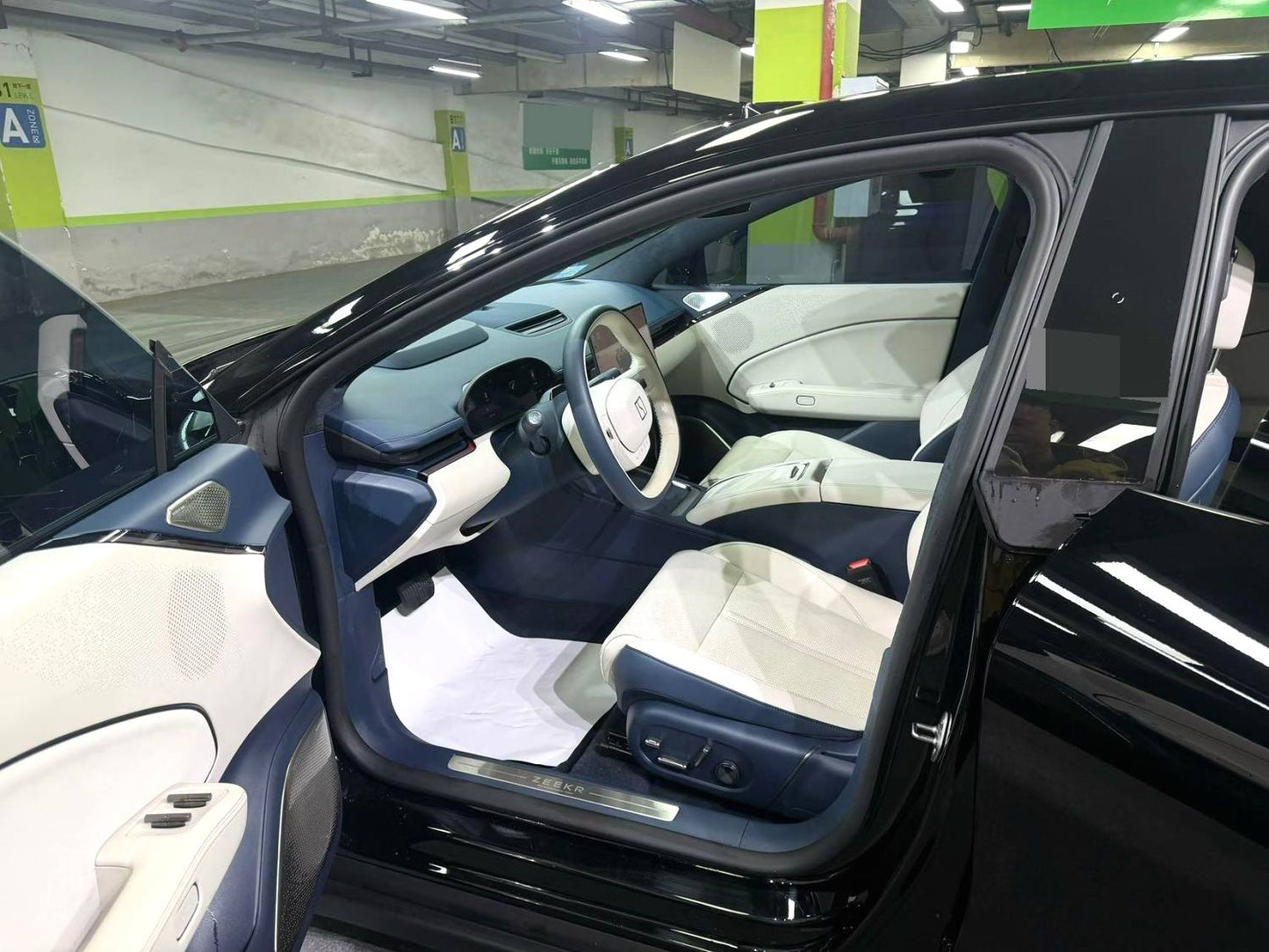 Zeekr 2025 Zeekr 007 Long Range RWD Smart Drive Edition 100kWh Auto (2299)