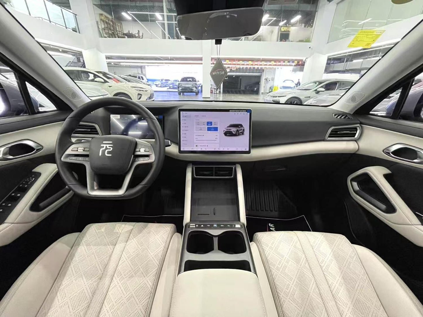 BYD 2025 Yuan UP Smart Drive Edition 401KM Advanced Type Auto (1098)