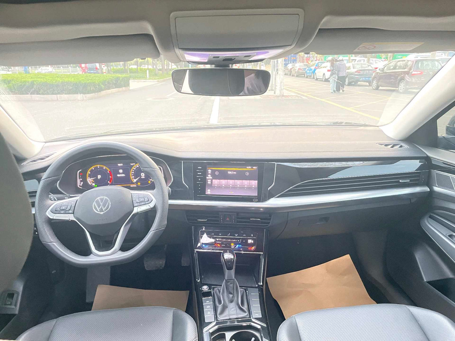 فولكس واجن 2024 2.0TSI 330TSI إصدار أوتوماتيكي