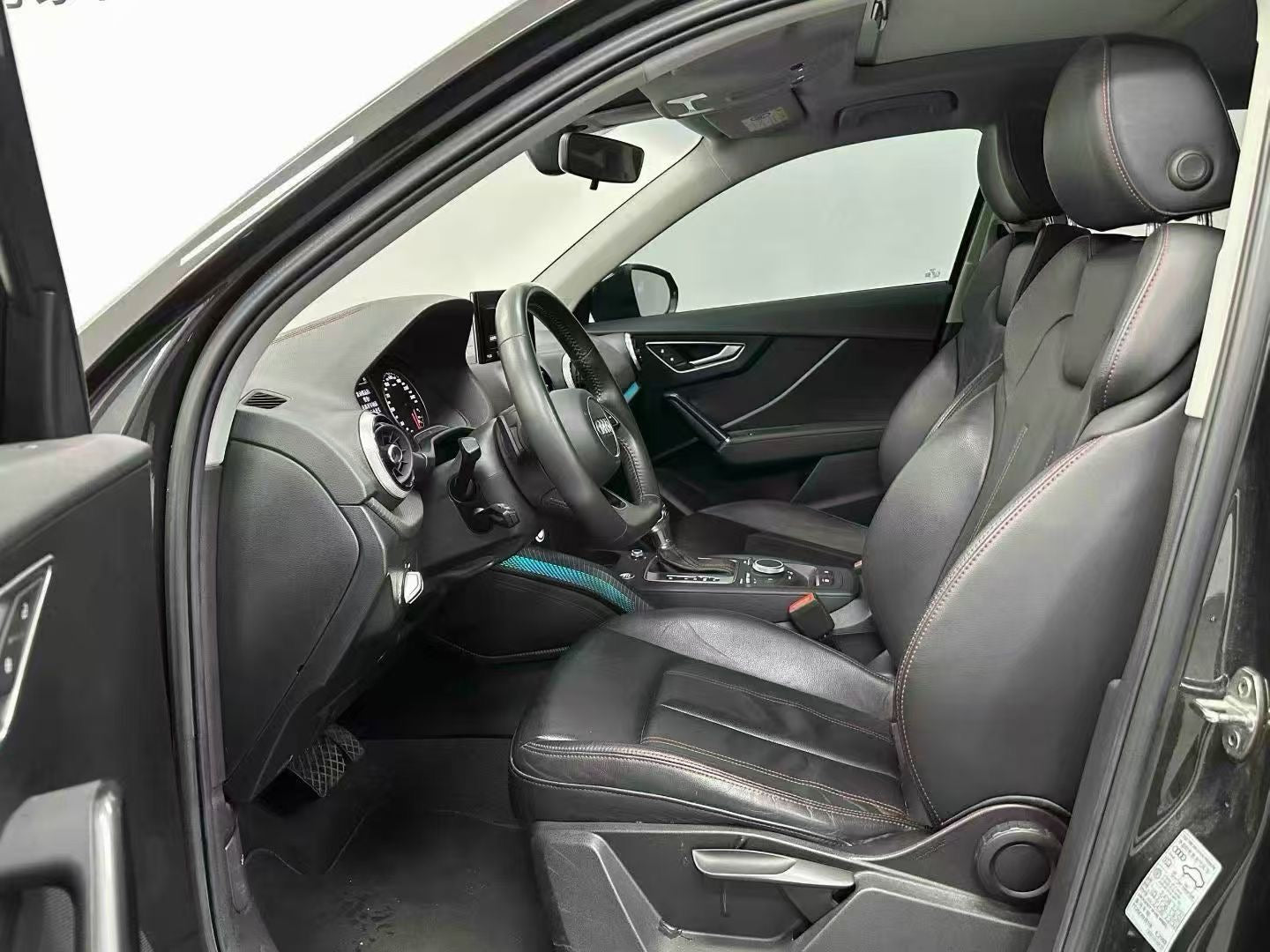 奥迪 2021款 Q2L 35 TFSI 1.4T 时尚动感型 自动挡
