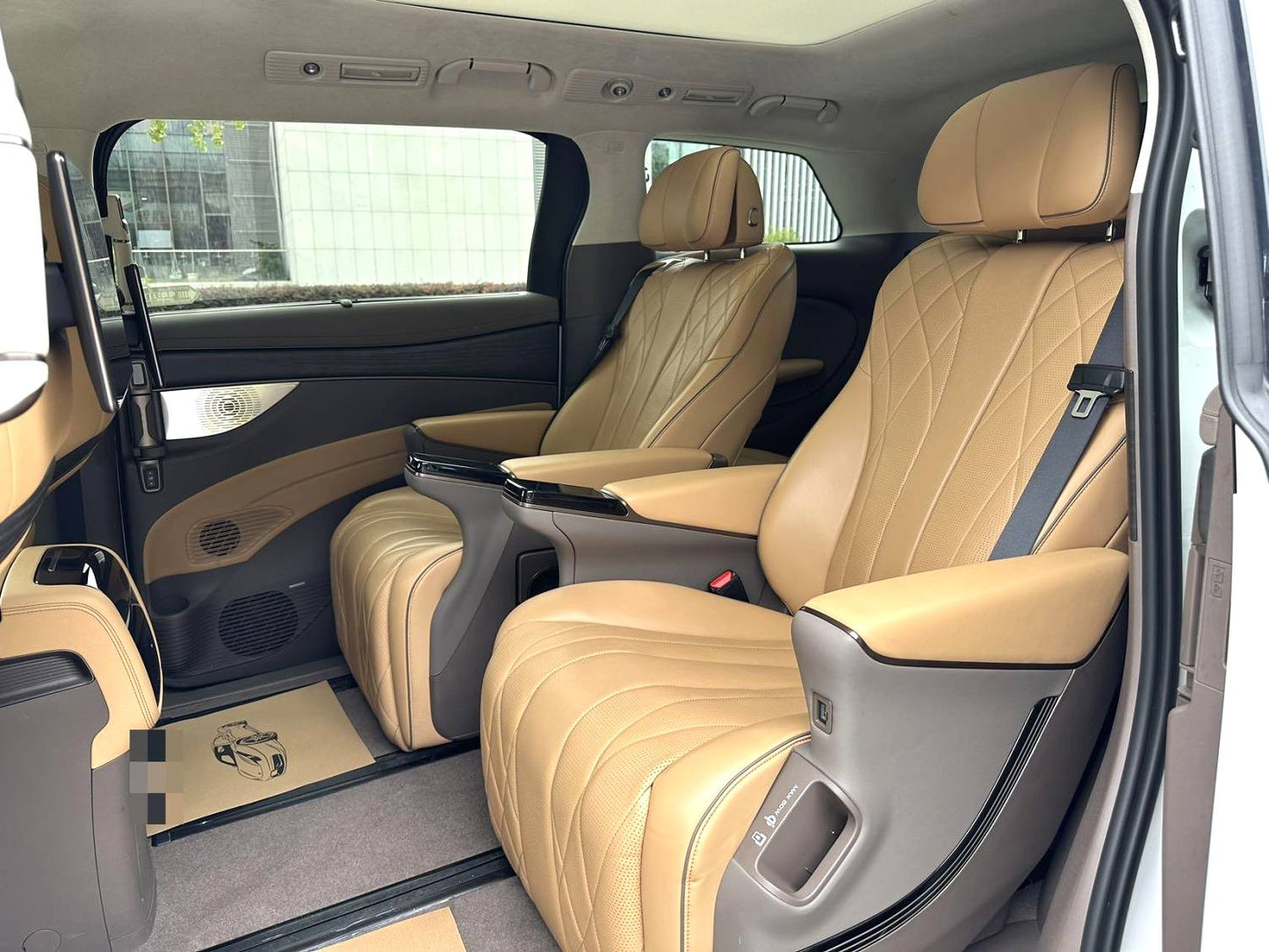 Denza 2022 Denza D9 EV 600 4WD Flagship Type Auto