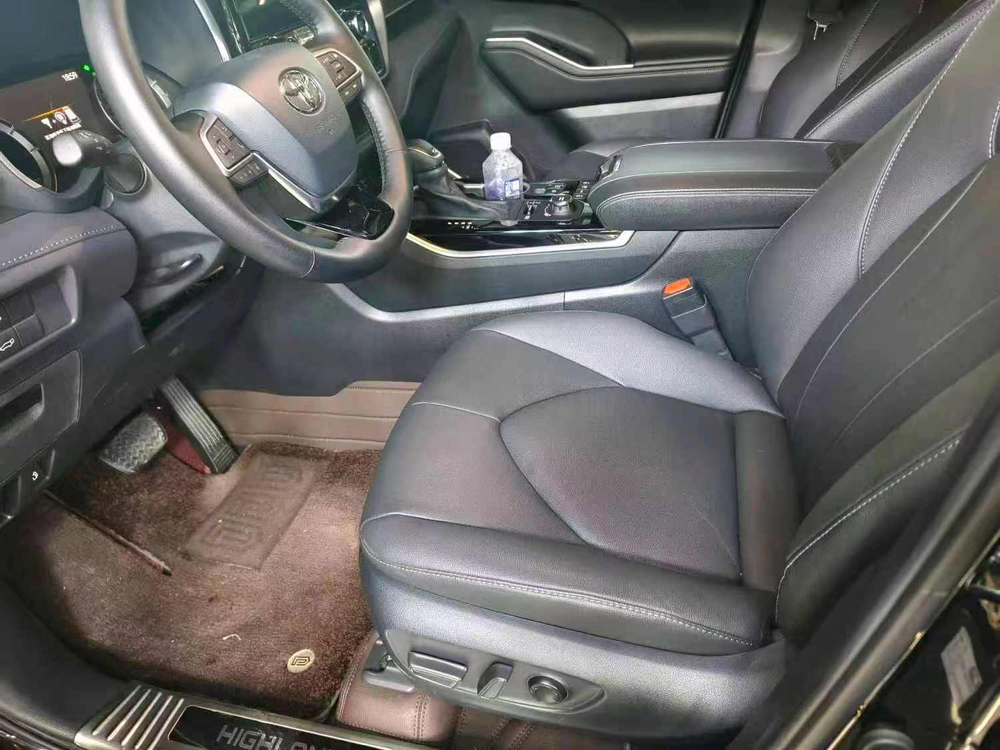 Toyota 2022 Han 2.0T 380T 4WD Premium Edition 7 -Seat Auto (3258)