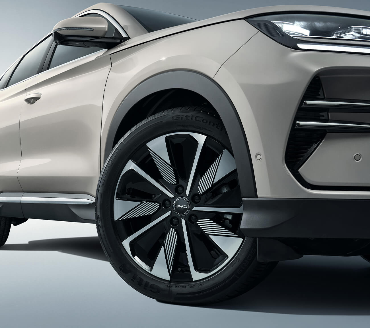 BYD Song PLUS DM 2025 Intelligent Driving Edition DM-i 112KM Prestige Edition