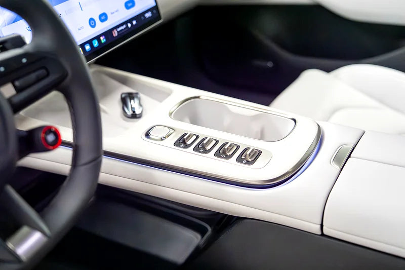 2024 Xiaomi SU7 Max | 663 HP AWD | 2.8s 0-100km/h | 101 kWh Battery