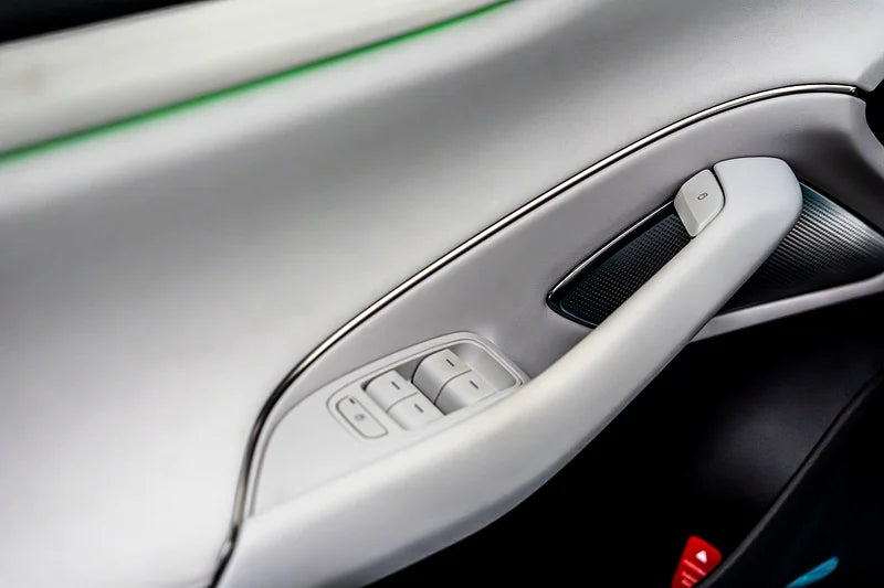 2024 Xiaomi SU7 Max | 663 HP AWD | 2.8s 0-100km/h | 101 kWh Battery