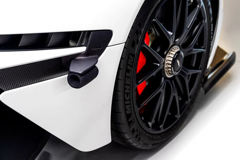 2022 Aston Martin Valkyrie | Cosworth V12 Hybrid | 1,140 HP | Available in Dubai