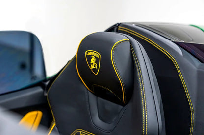 2023 Lamborghini Huracán EVO Spyder | 1,687 KM | 5.2L V10 | 631 HP