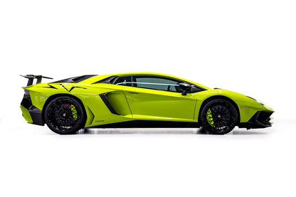 2017 Lamborghini Aventador SV Coupe | GCC Spec | 6.5L V12 | 740 HP