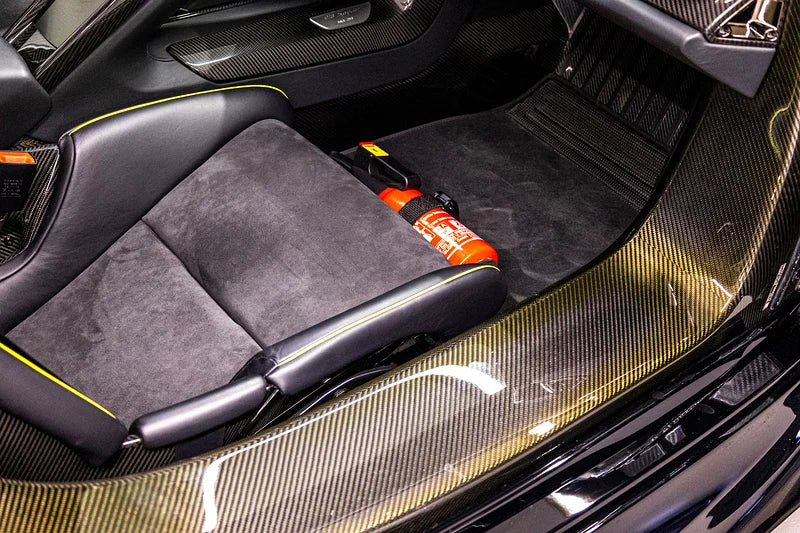 2015 Porsche 918 Spyder | European Spec | 887 HP Hybrid | 5,034 KM