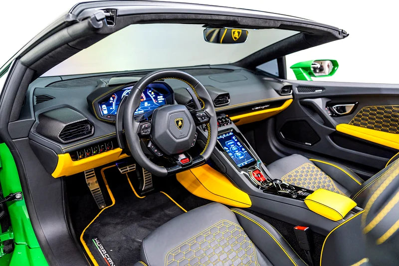 2023 Lamborghini Huracán EVO Spyder | 1,687 KM | 5.2L V10 | 631 HP