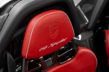 2015 Porsche 918 Spyder | 887 HP Hybrid | AWD | 2.6s 0-100 km/h