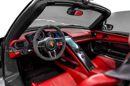 2015 Porsche 918 Spyder | 887 HP Hybrid | AWD | 2.6s 0-100 km/h