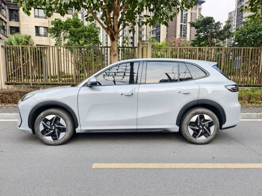 Geely银河 Geely Galaxy 2024 E5 440Km Explorer Edition Auto