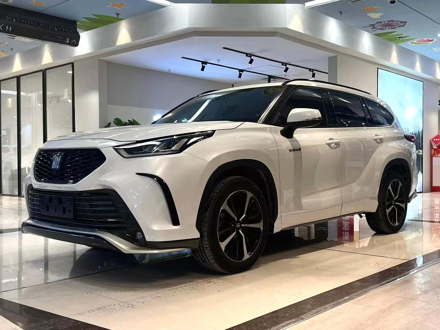 تويوتا 2022 2.5 دفع رباعي فئة لكجري أوتوماتيك (3158)