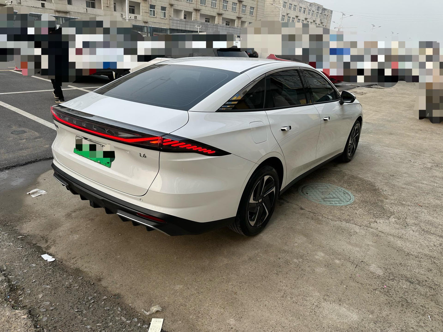 جيلي جالاكسي 2024 L6 إصدار 1.5T 60 كم بلس أوتو