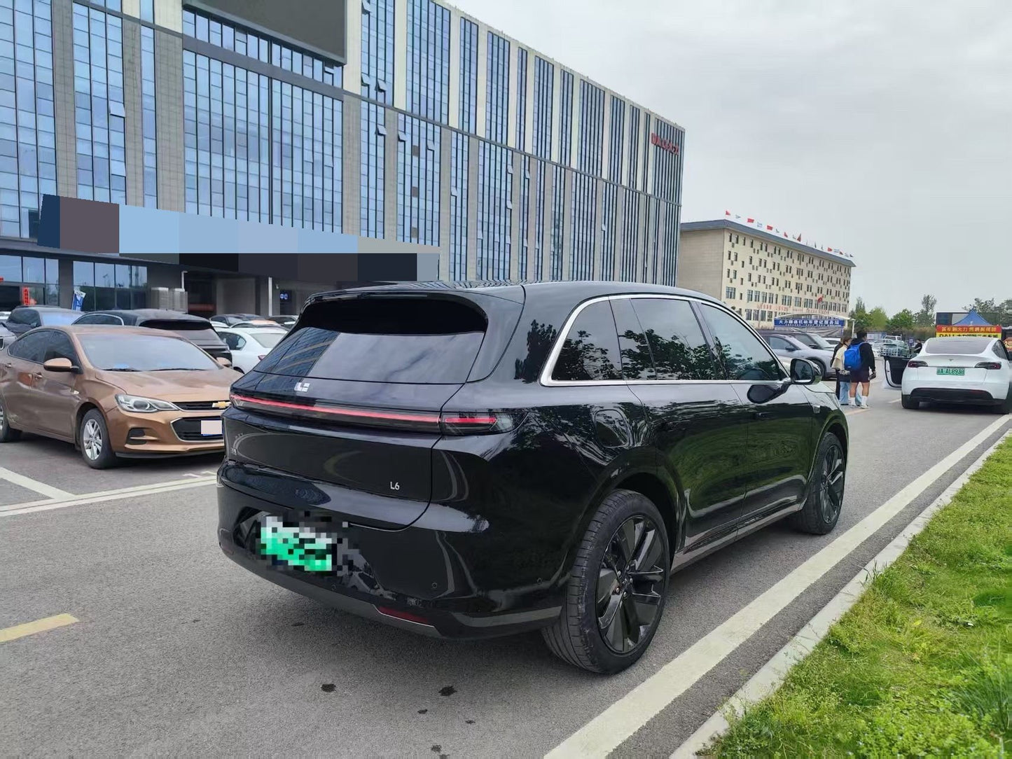 理想 2025 款 L6 Max 智能版 汽车