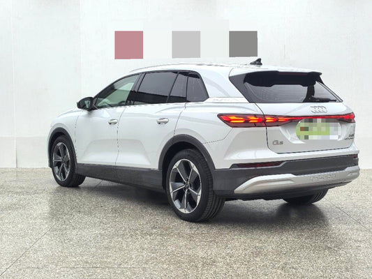 أودي 2023 Q5 e-tron 40 نوع أوتوماتيكي