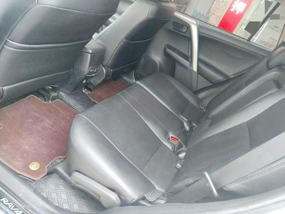 丰田 2019款 RAV4 荣放 2.0L 两驱先锋版 自动版