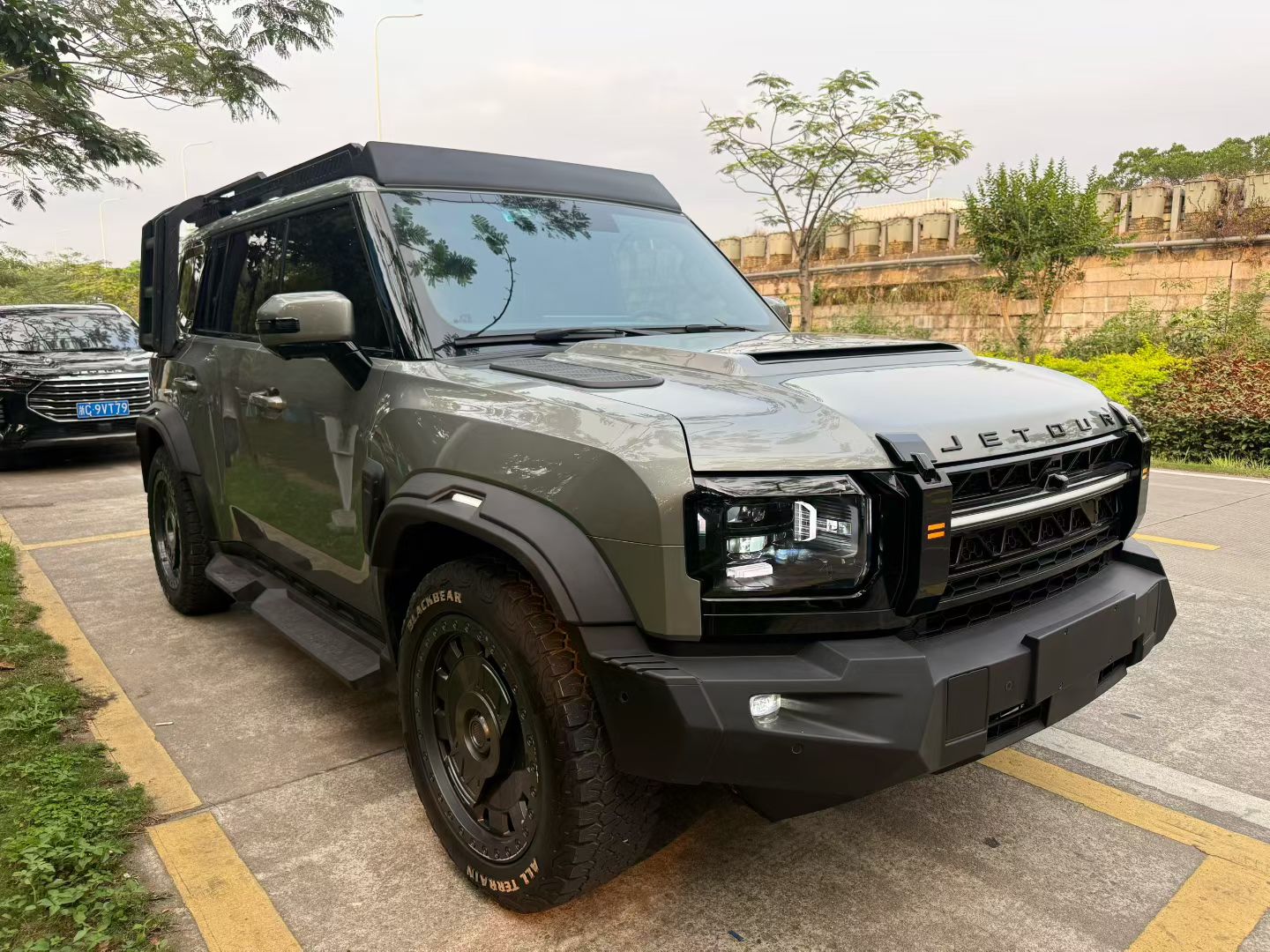 Jetour 2024 Traveler 2.0T 4WD Silver Auto
