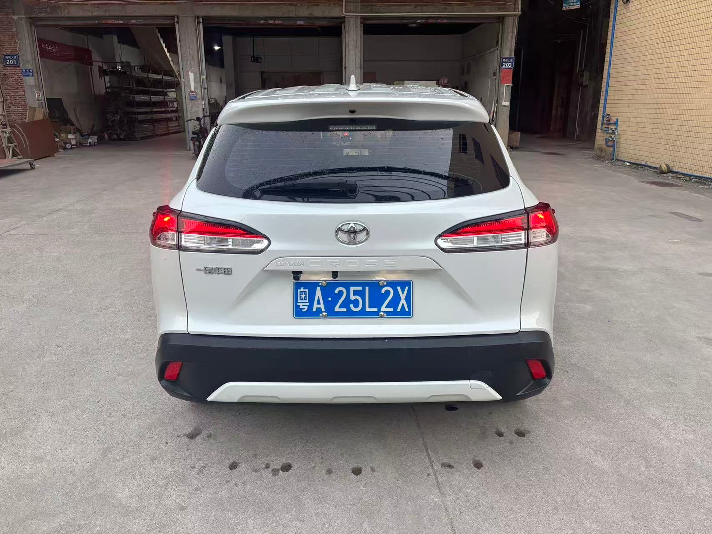 丰田 2023款 2.0L 先锋版 自动挡