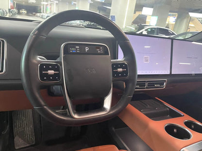 理想 2025 L6 Max 智能版 汽车