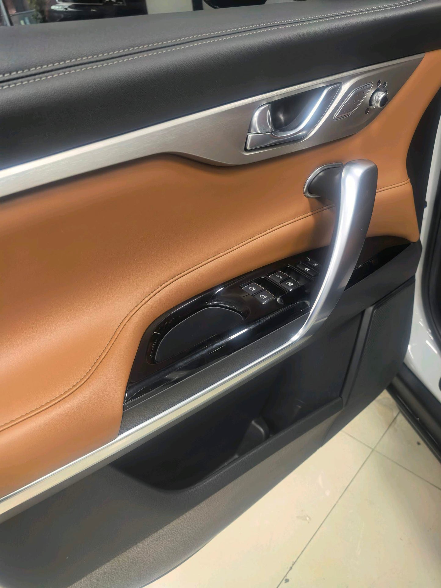 شانجان 2019 CS95 2.0T دفع ثنائي فئة لكجري أوتوماتيك