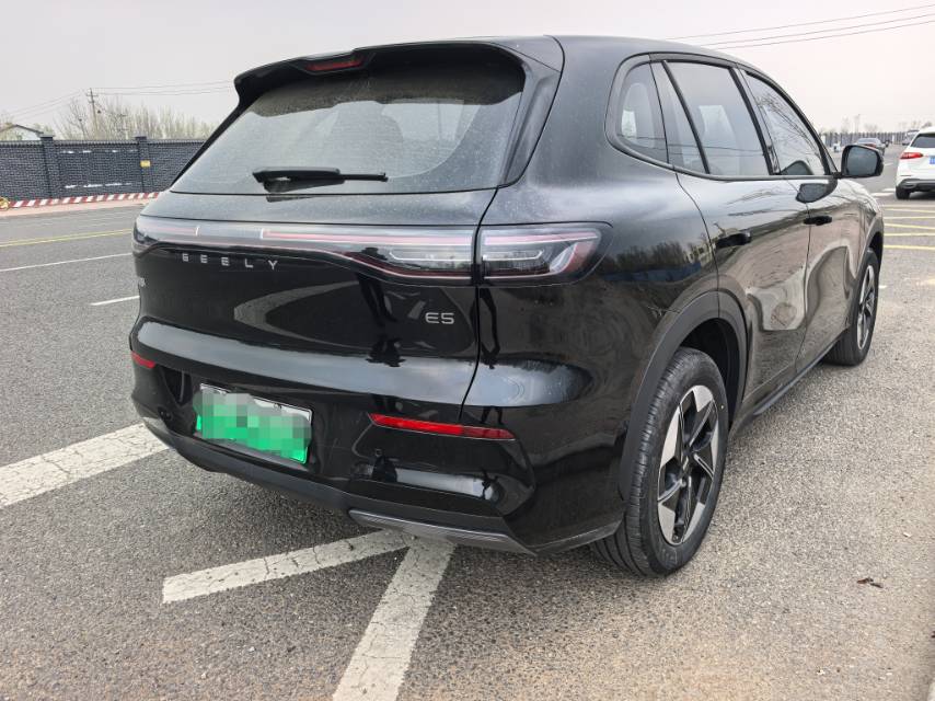 Geely银河 Geely Galaxy 2024 E5 440Km Explorer Edition Auto