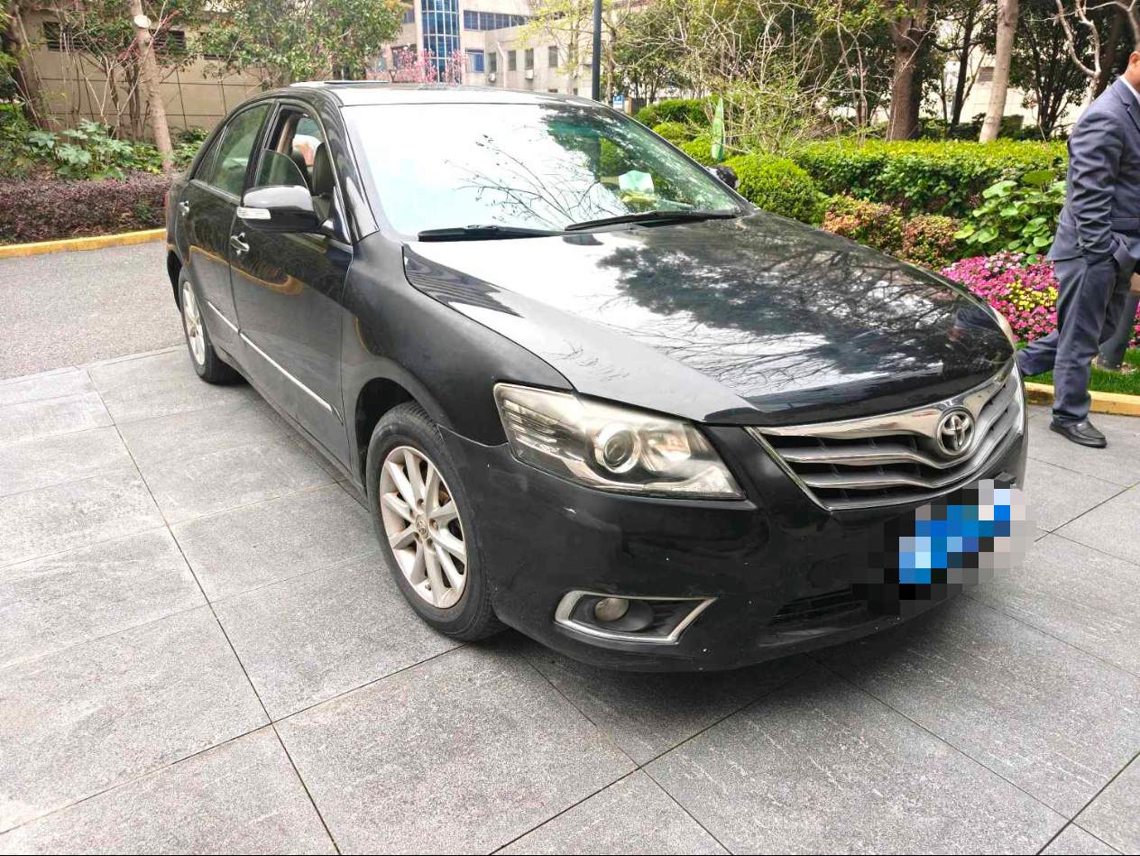 Toyota 2013 Classic 2.0 200GVP Luxury Edition Auto