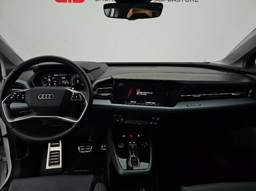 أودي 2023 Q5 e-tron 40 نوع أوتوماتيكي