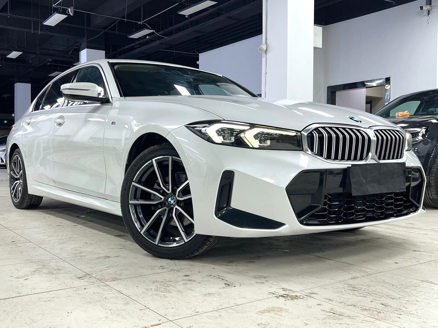 BMW الفئة الثالثة 2023 320Li 2.0T M Sport أوتوماتيك
