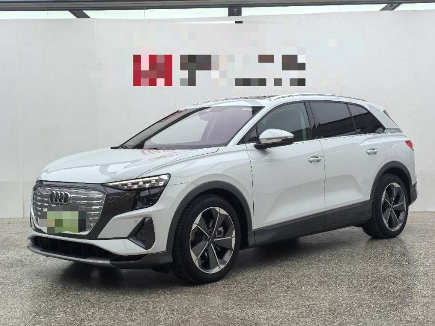 أودي 2023 Q5 e-tron 40 نوع أوتوماتيكي