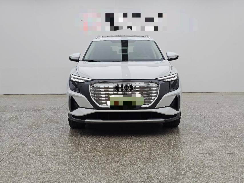 أودي 2023 Q5 e-tron 40 نوع أوتوماتيكي