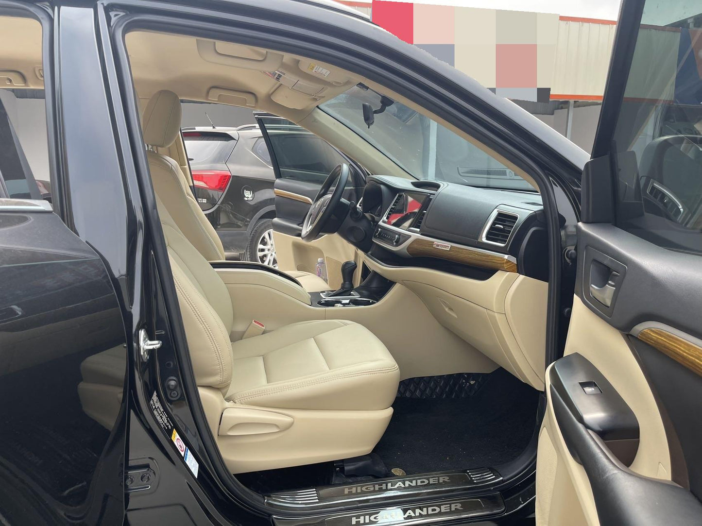丰田 2019 汉兰达 2.0T 四驱 7座 自动版