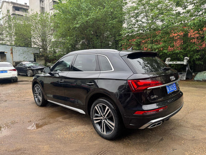 奥迪2022款Q5L 2.0TFSI 40TFSI RS型自动挡