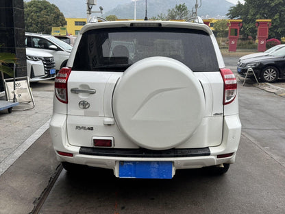 丰田 2012 款 RAV4 2.4L 豪华版 自动挡