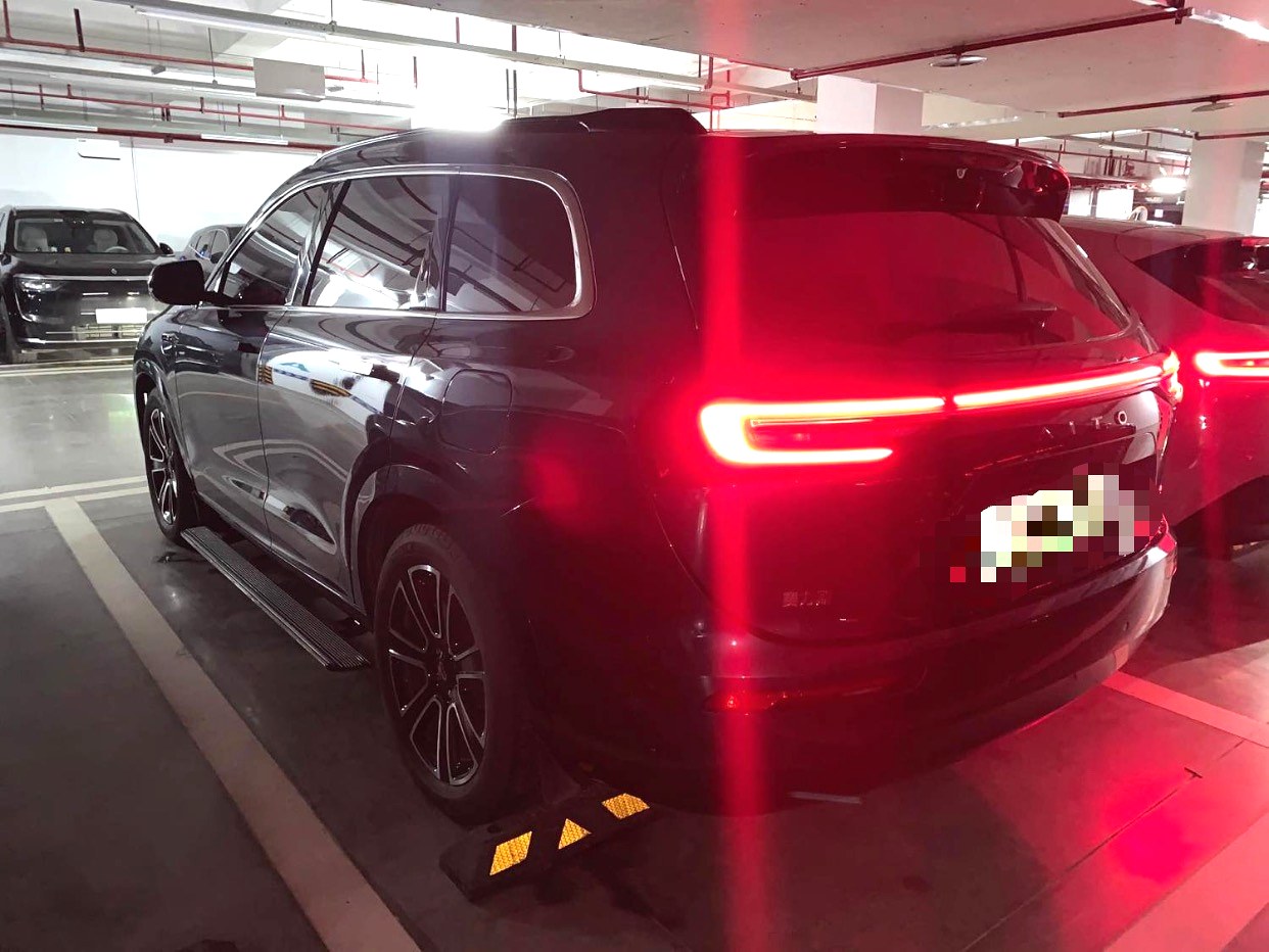 问界 2024 M7 Smart Drive RWD Ultra Edition 6 -Seat Auto （3098）