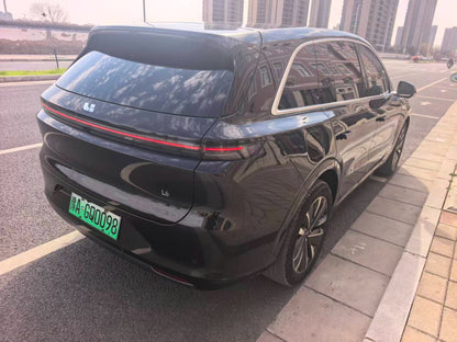 理想 2025 L6 Max 智能版 汽车