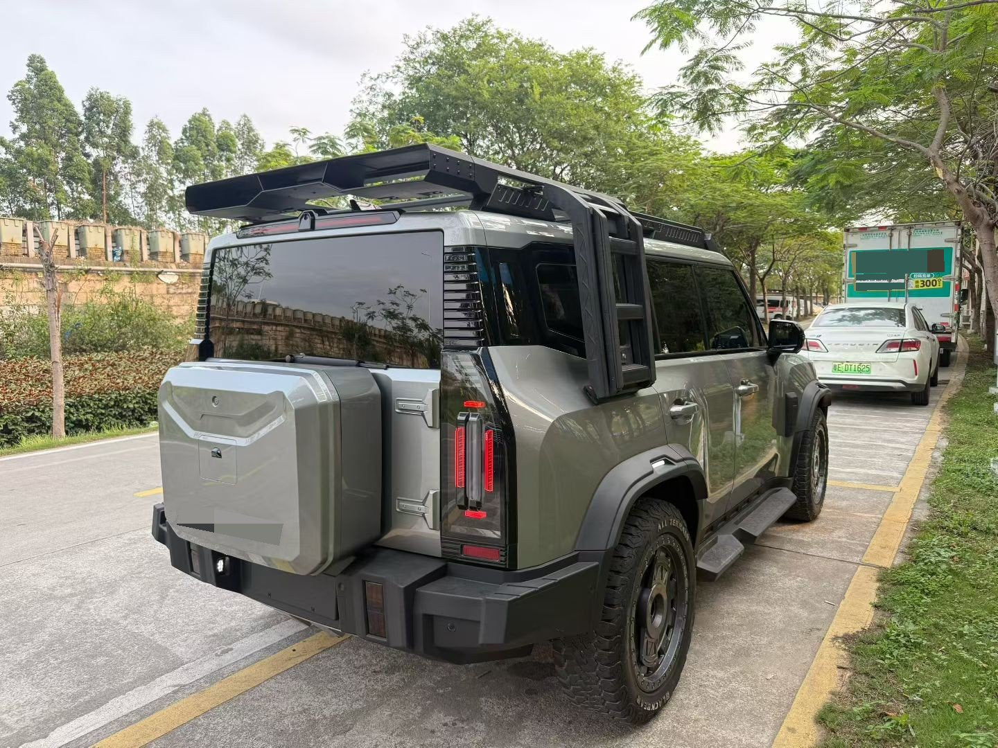 Jetour 2024 Traveler 2.0T 4WD Silver Auto