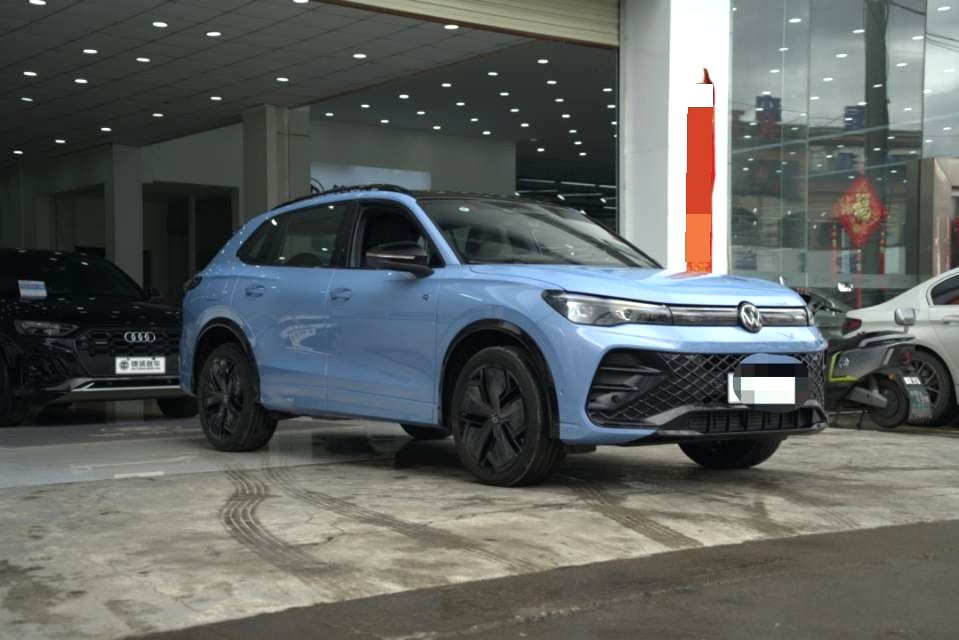 فولكس فاجن 2025 L PRO 2.0TSI 380TSI 4WD R-Line سمارت بريميوم إيديشن أوتوماتيك (2668)