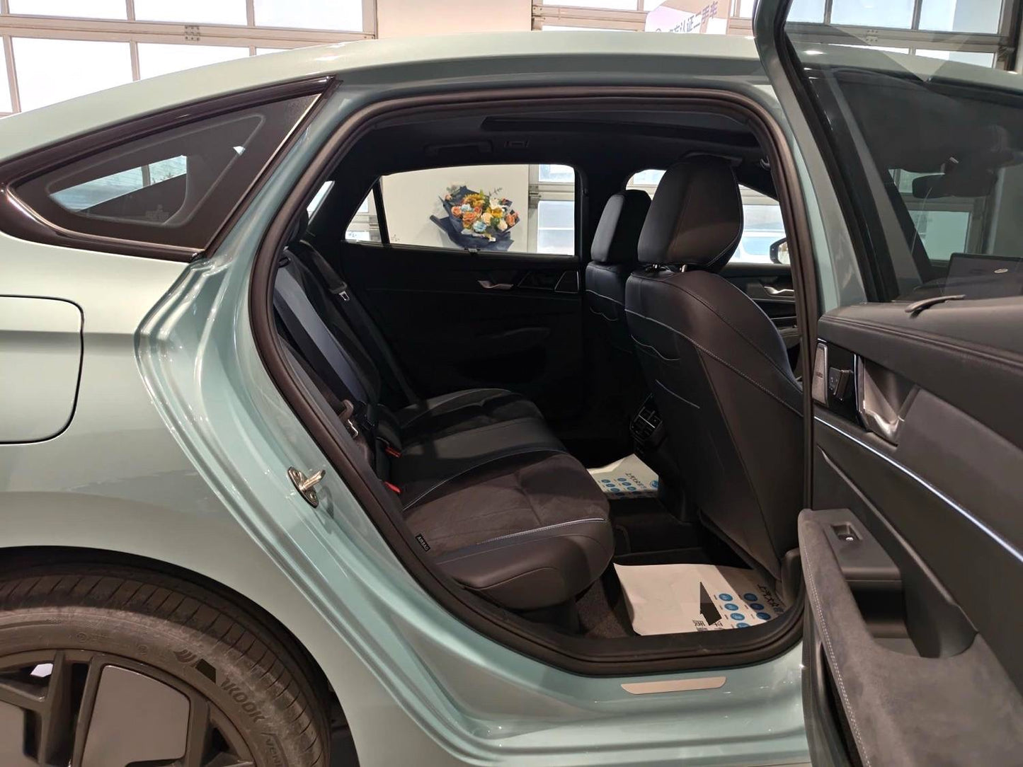 大众 2025款 Pro 2.0TSI 380TSI 星空版 自动挡
