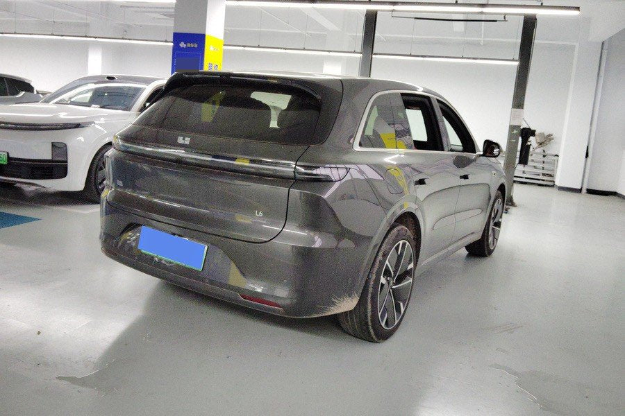 理想 2025 L6 Max 智能版 汽车