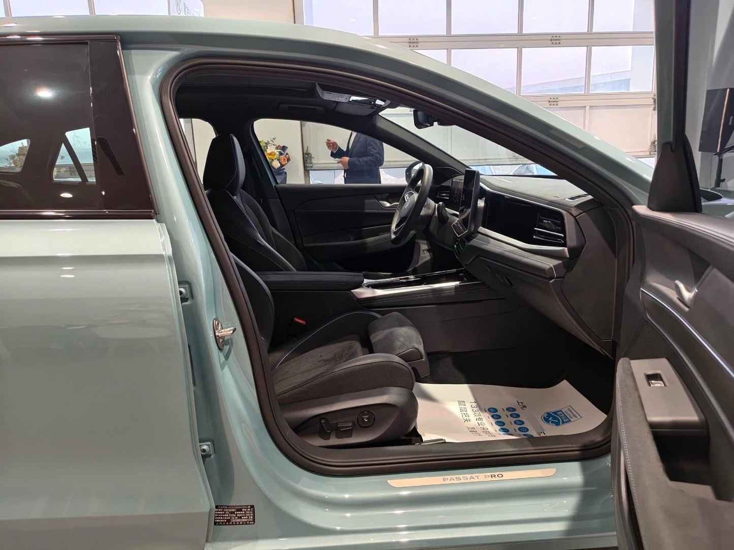 大众 2025款 Pro 2.0TSI 380TSI 星空版 自动挡