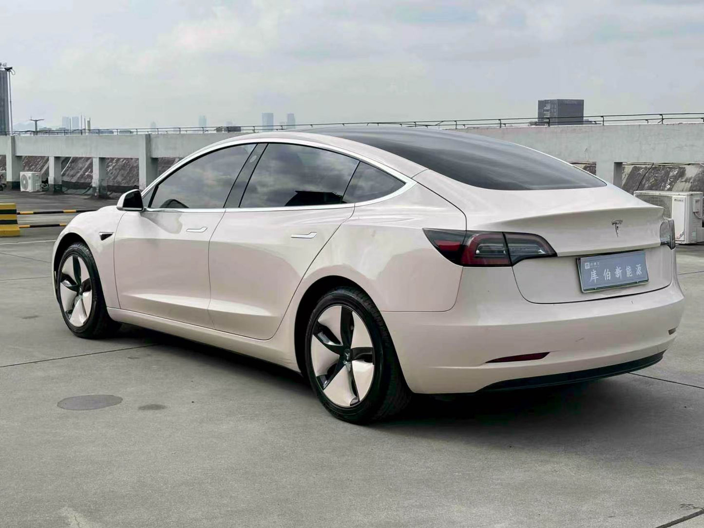 Tesla Model 3( )2019 Model 3 Long Range RWD Edition