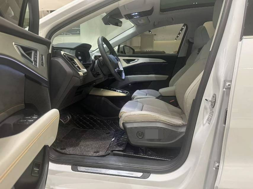 Audi 2022 Q5 e-tron 40 Type Auto