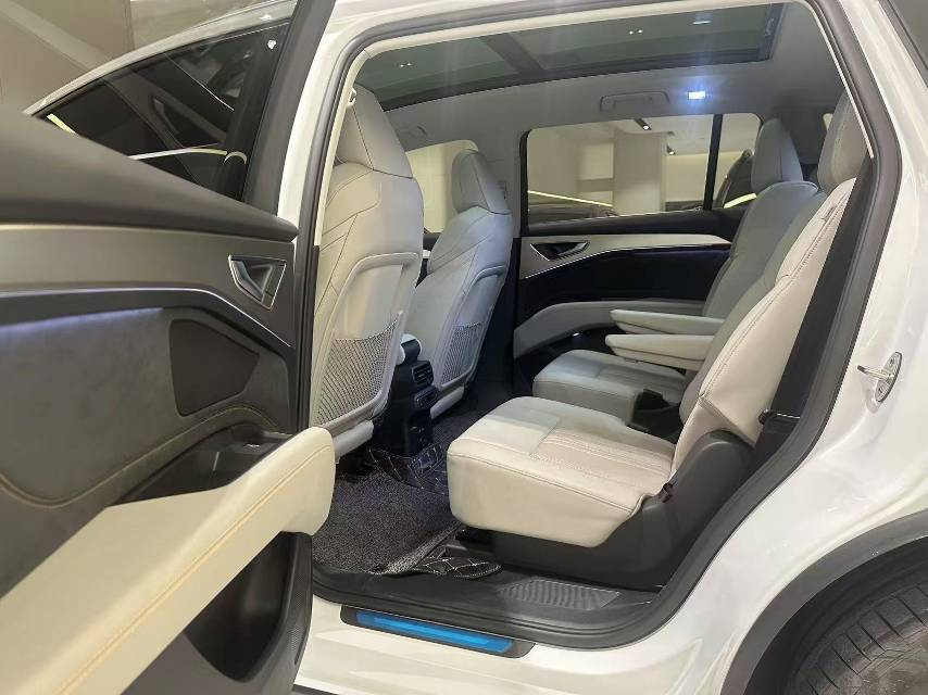Audi 2022 Q5 e-tron 40 Type Auto